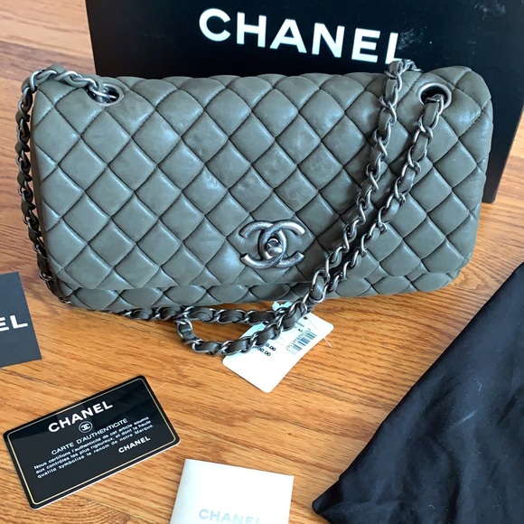 CHANEL Bag 100% Authentic - Picture 3 of 16